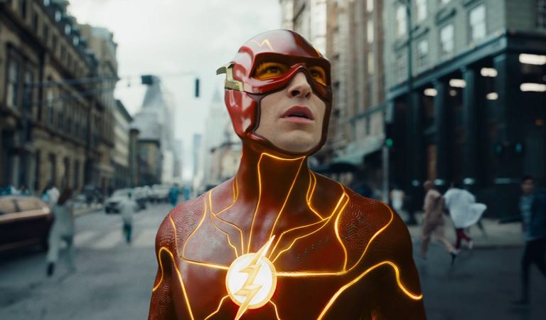 The Flash trejler 2: Najbrži superheroj DC univerzuma pokušava da promeni prošlost